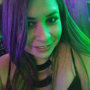 Meet your Posher, Claudia